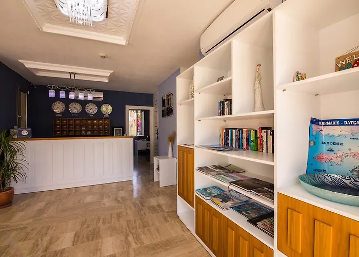 Beyaz Ev Bed & Breakfast 4*